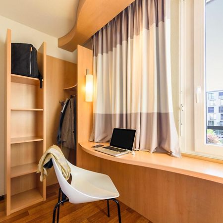 إيبيس Lausanne كريسير المظهر الخارجي الصورة