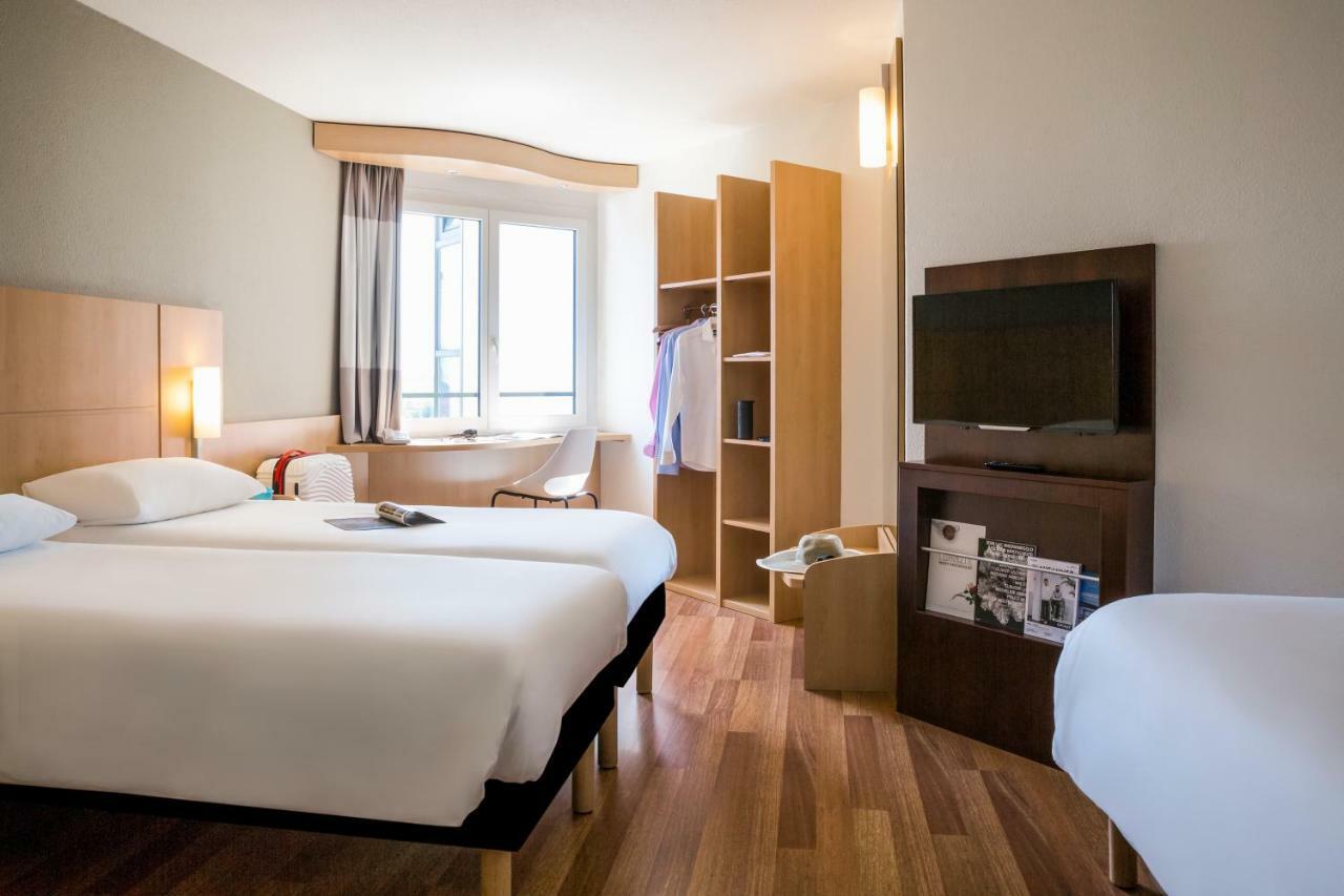إيبيس Lausanne كريسير المظهر الخارجي الصورة